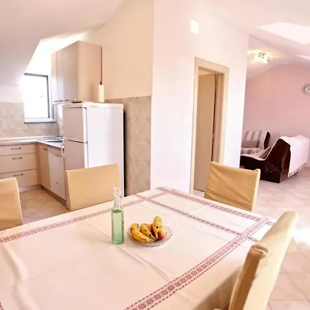 With Parking Space Zedno, Ciovo - 23279 Διαμέρισμα *