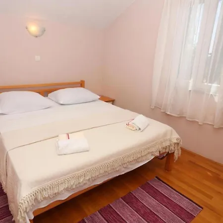 With Parking Space Zedno, Ciovo - 23279 *